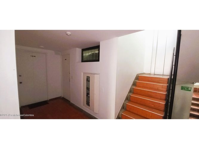 Apartamento de 1 alcoba en venta en San Gabriel Norte, Bogotá, 40 m² · foto 2 de 18