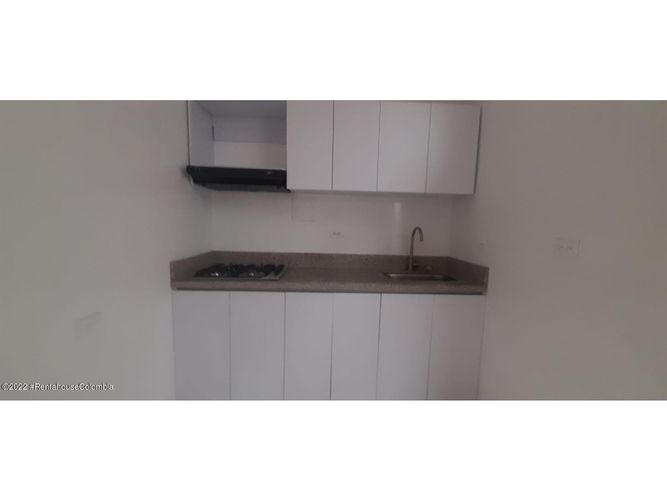 Casa de 5 alcobas en venta en Santa Teresita, Bogotá, 167 m² · foto 8 de 24