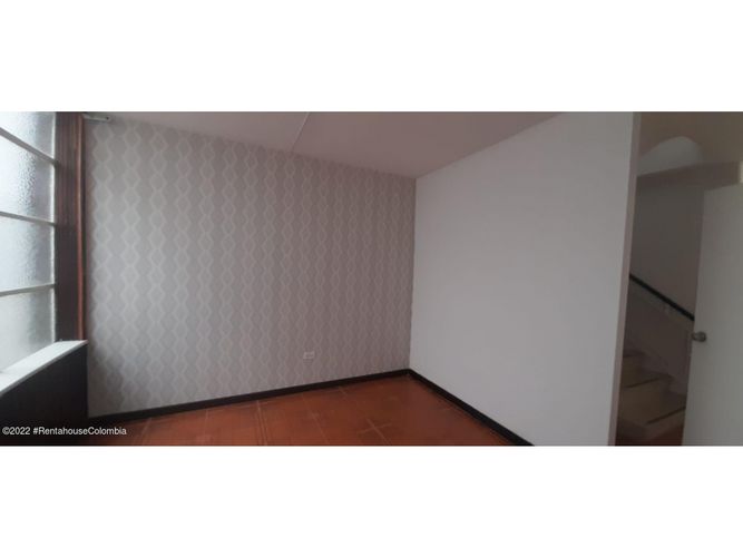 Casa de 5 alcobas en venta en Santa Teresita, Bogotá, 167 m² · foto 15 de 24