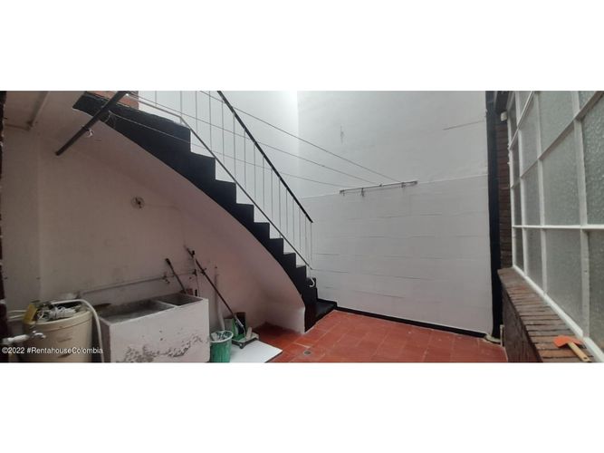 Casa de 5 alcobas en venta en Santa Teresita, Bogotá, 167 m² · foto 16 de 24