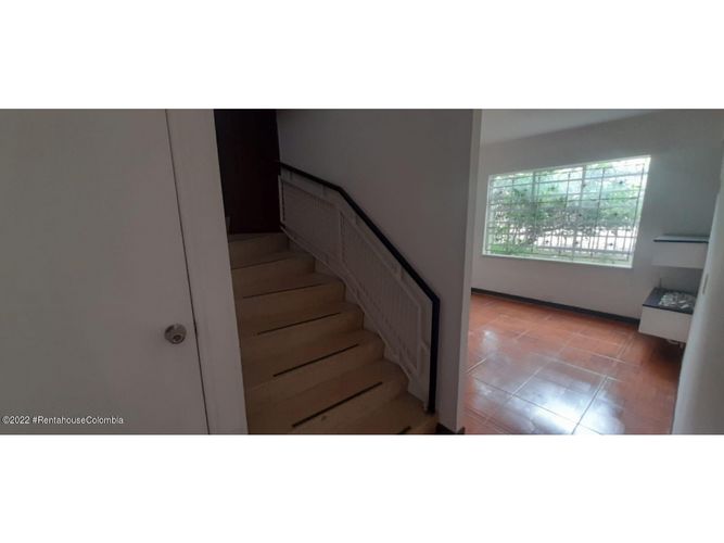 Casa de 5 alcobas en venta en Santa Teresita, Bogotá, 167 m² · foto 19 de 24