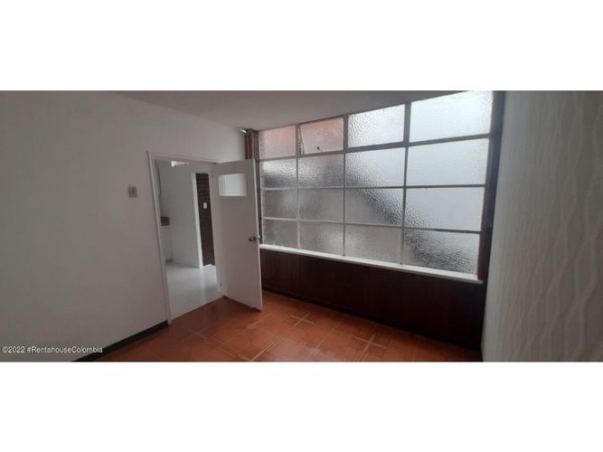 Casa de 5 alcobas en venta en Santa Teresita, Bogotá, 167 m² · foto 21 de 24