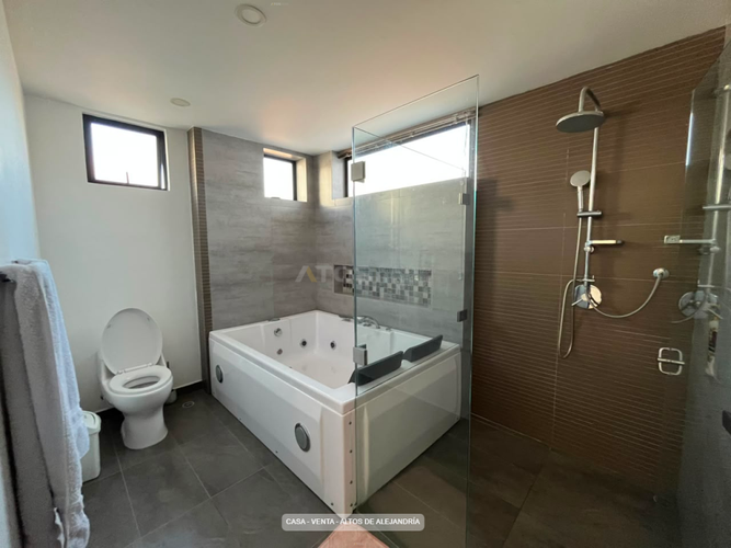 Casa de 4 alcobas en venta en Tunja, Tunja, 253 m² · foto 15 de 24