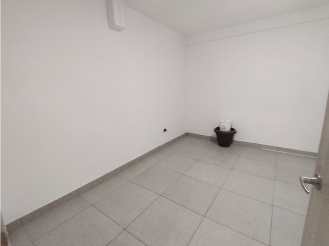 Oficina en arriendo en Ub Del Caimitos, Palmira, 341 m² · foto 5 de 24