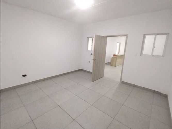 Oficina en arriendo en Ub Del Caimitos, Palmira, 341 m² · foto 8 de 24