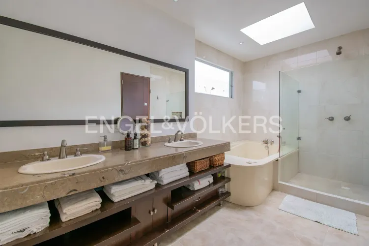 Casa de 5 alcobas en venta en Vereda La Balsa, Chía, 378 m² · foto 11 de 20