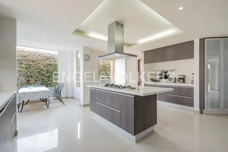 Casa de 5 alcobas en venta en Vereda La Balsa, Chía, 378 m² · foto 8 de 20
