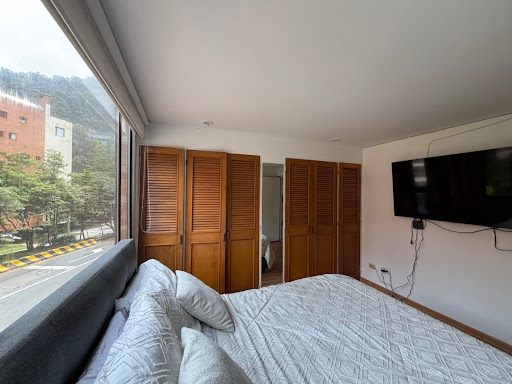 Apartamento en venta en Los Rosales, Bogotá · foto 5 de 24