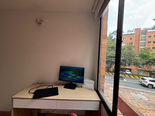 Apartamento en venta en Los Rosales, Bogotá · foto 10 de 24