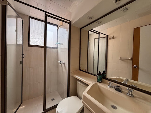 Apartamento en venta en Los Rosales, Bogotá · foto 23 de 24