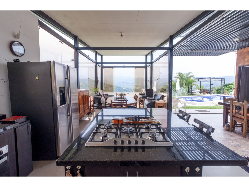 Casa en venta en La Caba�A, Manizales · foto 2 de 21