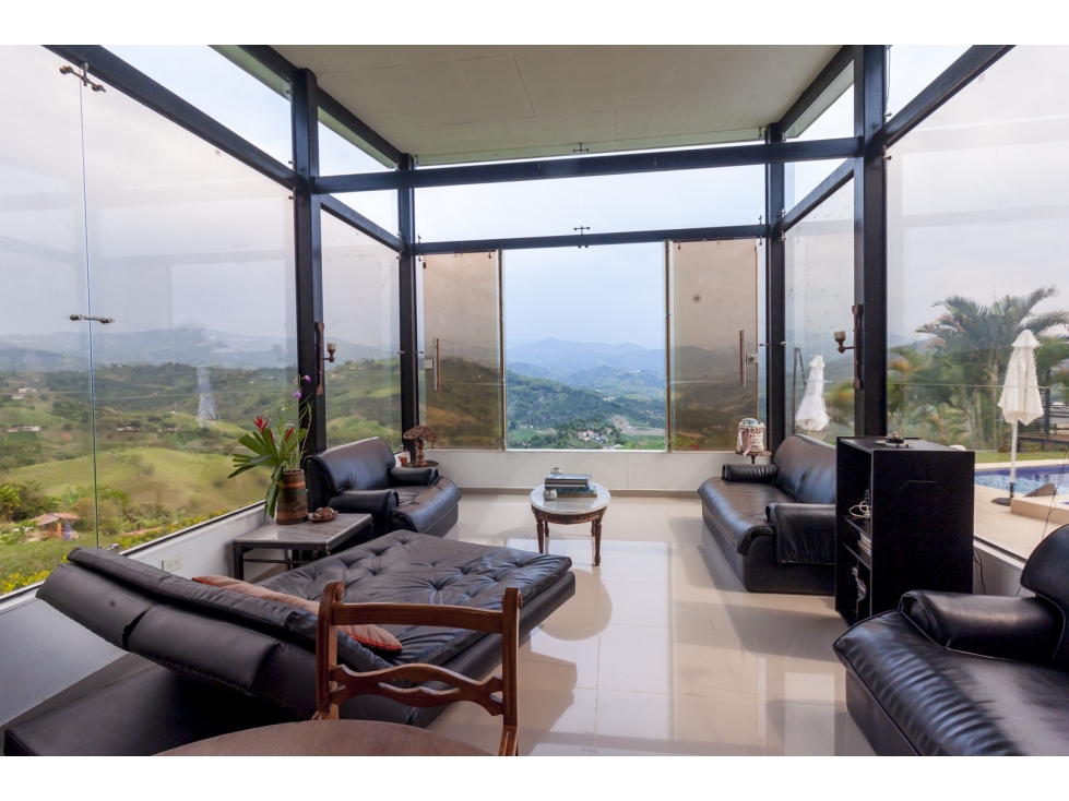 Casa en venta en La Caba�A, Manizales · foto 3 de 21