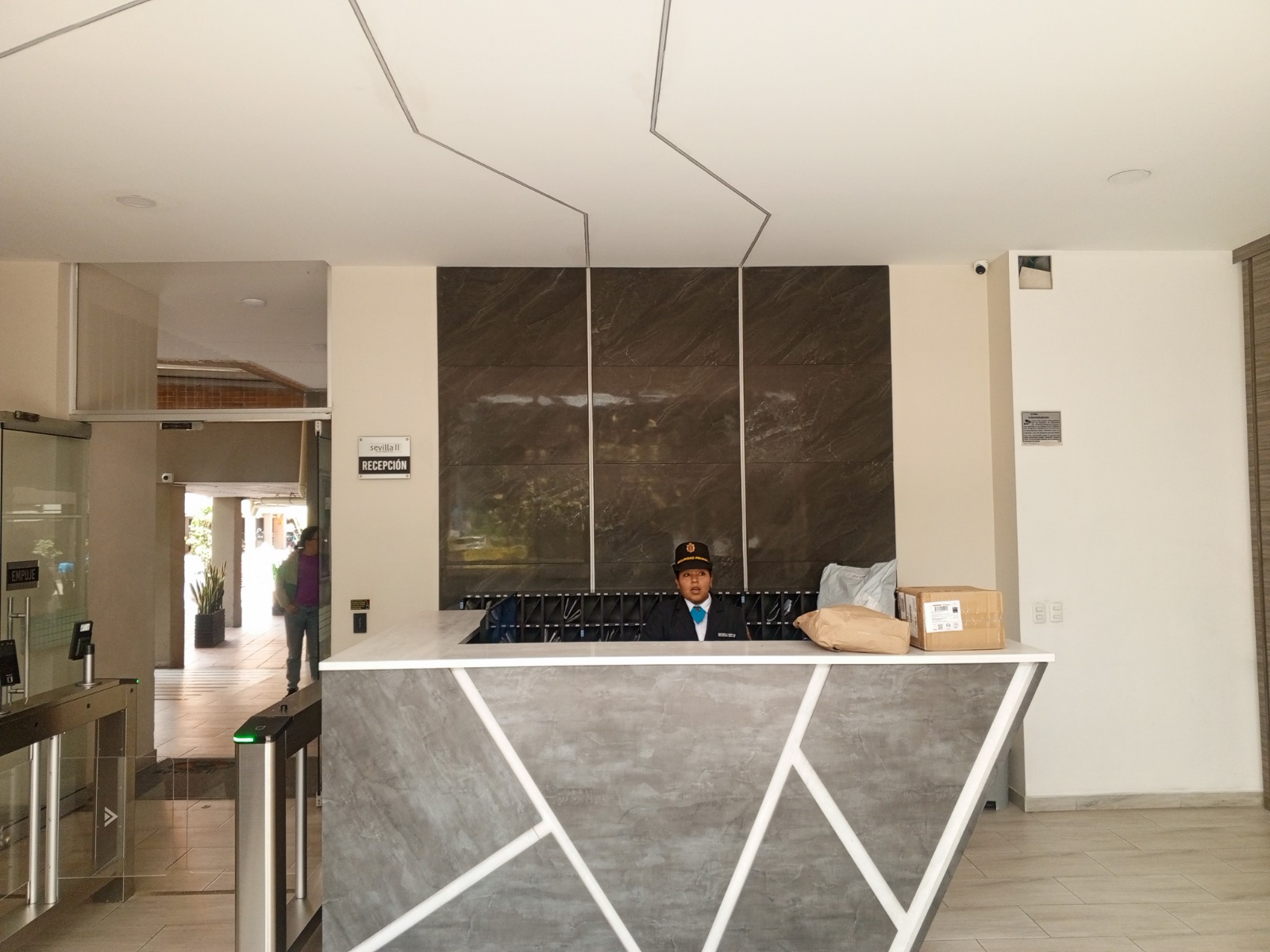 Apartamento en venta en Colina Campestre, Bogotá · foto 2 de 18