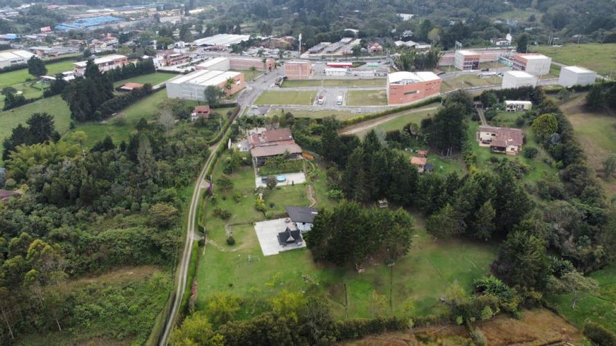 Finca en venta en Llano Grande, Rionegro, 349 m² · foto 3 de 3
