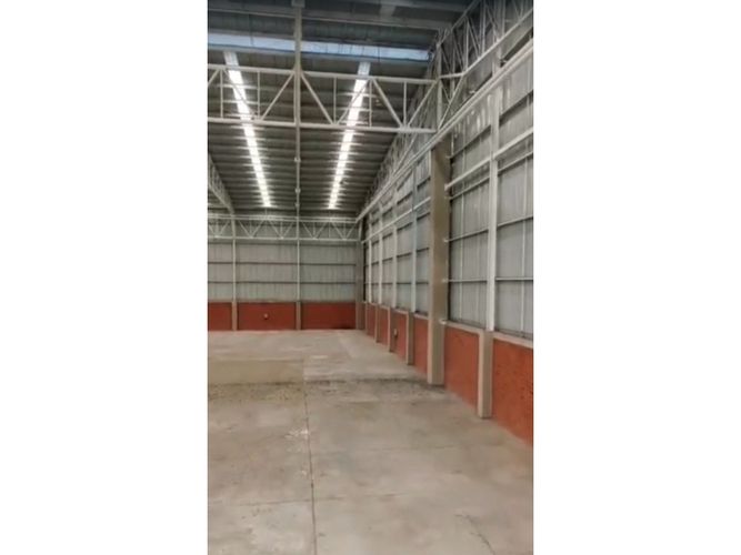 Bodega en arriendo en La Palmirana, Palmira, 2000 m² · foto 14 de 21