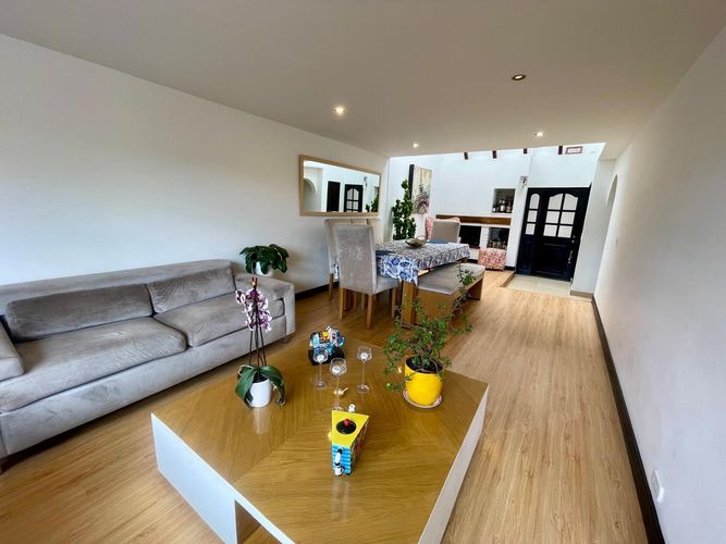 Casa de 4 alcobas en venta en Ciudad Alsacia, Bogotá, 260 m² · foto 4 de 14
