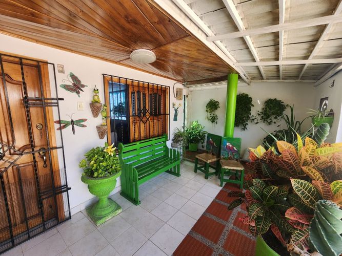 Casa de 3 alcobas en venta en Costa Azul, Barranquilla, 66 m² · foto 3 de 16