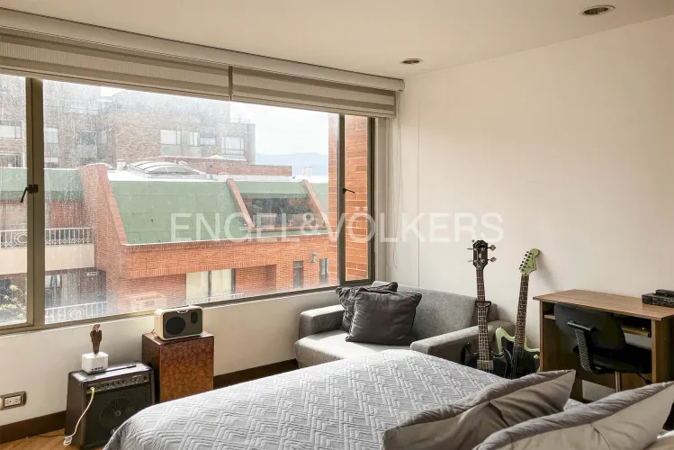 Apartamento de 3 alcobas en venta en La Carolina, Bogotá, 182 m² · foto 9 de 11