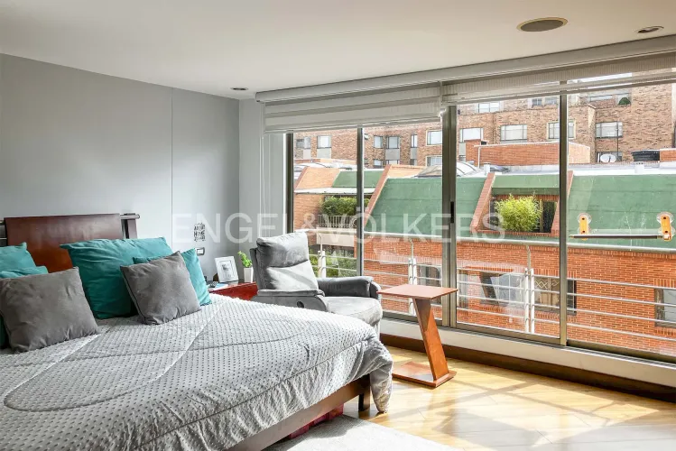 Apartamento de 3 alcobas en venta en La Carolina, Bogotá, 182 m² · foto 7 de 11
