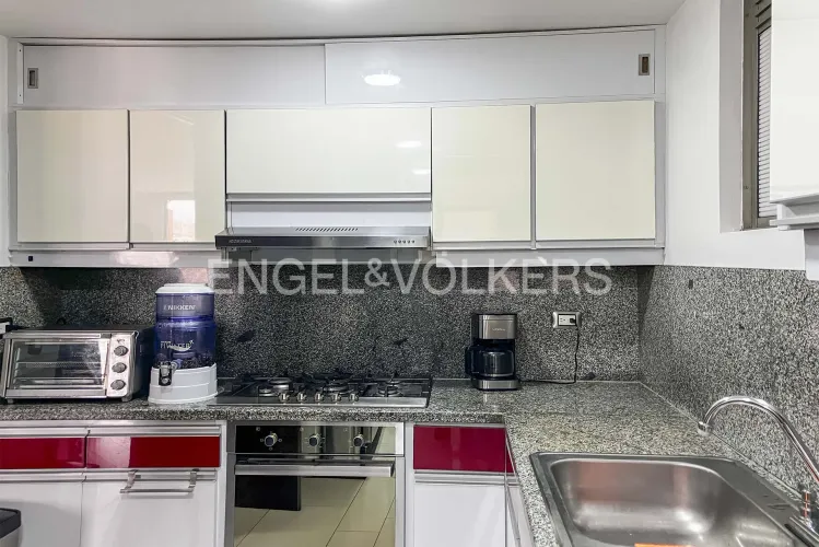 Apartamento de 3 alcobas en venta en La Carolina, Bogotá, 182 m² · foto 5 de 11