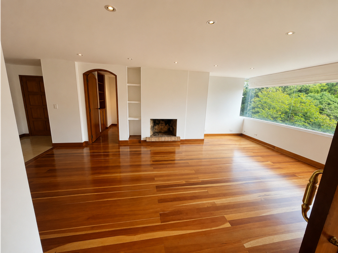 Apartamento de 4 alcobas en arriendo en La Cabrera, Bogotá, 242 m² · foto 2 de 24