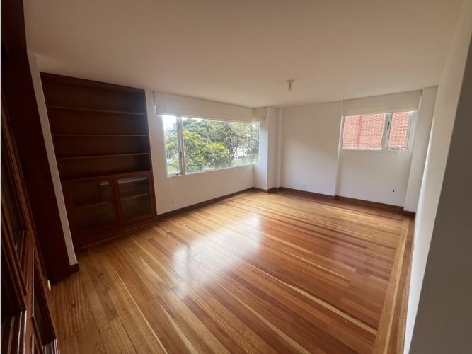 Apartamento de 4 alcobas en arriendo en La Cabrera, Bogotá, 242 m² · foto 10 de 24