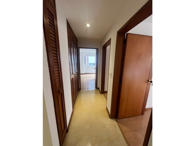 Apartamento de 4 alcobas en arriendo en La Cabrera, Bogotá, 242 m² · foto 24 de 24