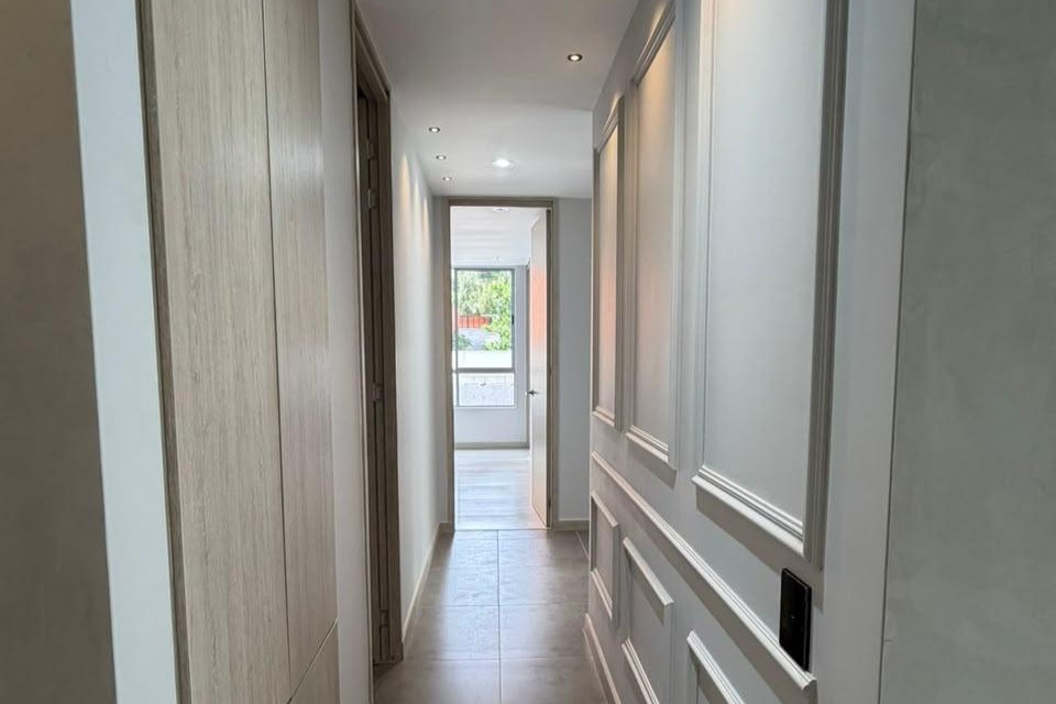Apartamento en venta en Loma Del Escobero, Envigado · foto 6 de 18