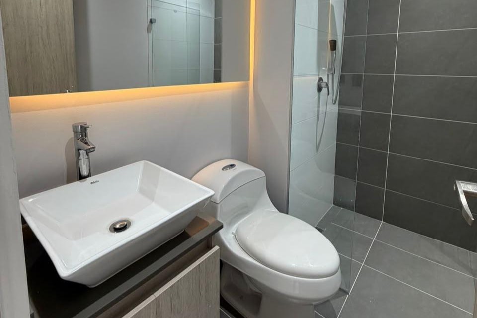 Apartamento en venta en Loma Del Escobero, Envigado · foto 8 de 18