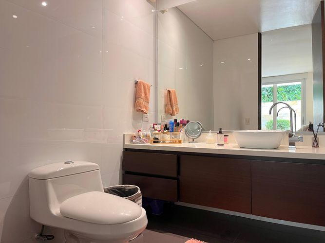 Apartamento de 3 alcobas en venta en Los Rosales, Bogotá, 290 m² · foto 16 de 24