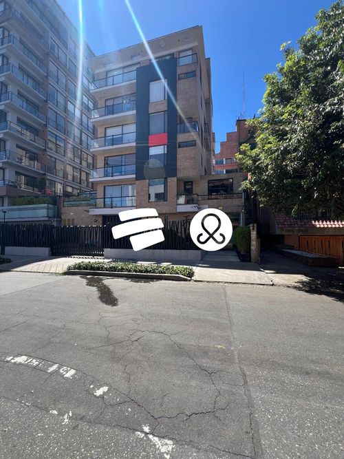 Apartamento de 3 alcobas en venta en Chicó Navarra, Bogotá, 135 m² · foto 10 de 22