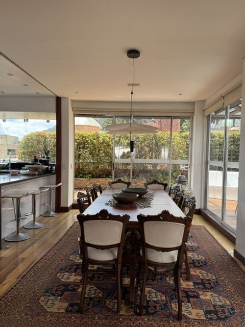 Apartamento de 3 alcobas en venta en Los Rosales, Bogotá, 345 m² · foto 5 de 24