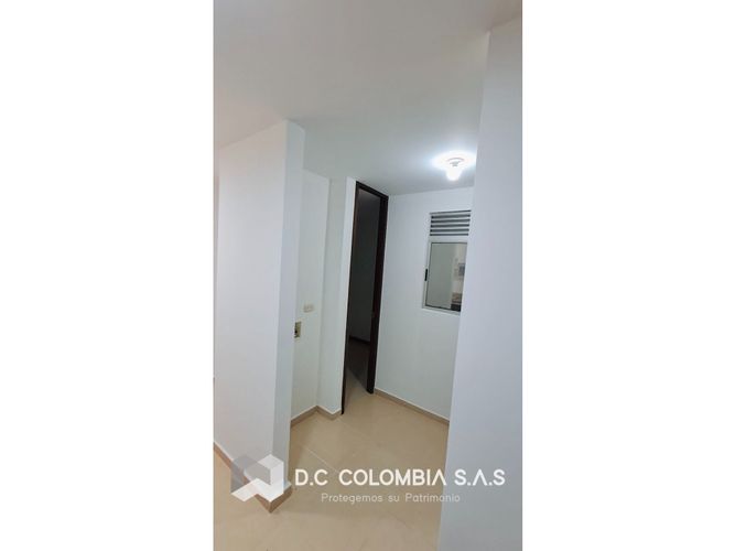 Apartamento de 3 alcobas en venta en La Campiña, Cali, 128 m² · foto 2 de 15