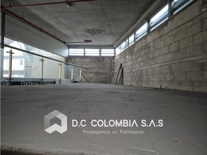 Local en venta en Loma Del Esmeraldal, Envigado, 84 m² · foto 2 de 9