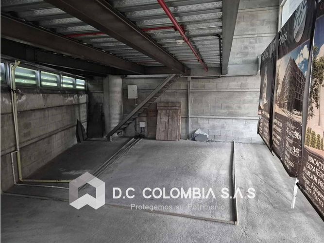 Local en venta en Loma Del Esmeraldal, Envigado, 84 m² · foto 7 de 9