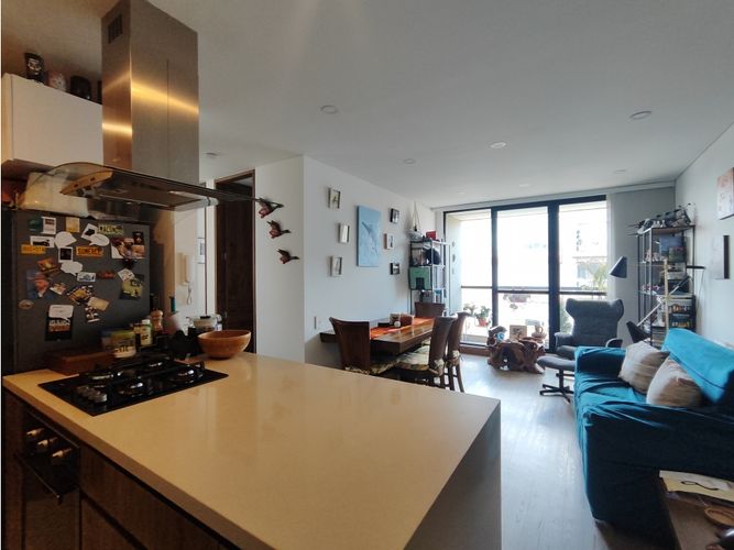 Apartamento de 2 alcobas en venta en Chico Norte, Bogotá, 67 m² · foto 2 de 24