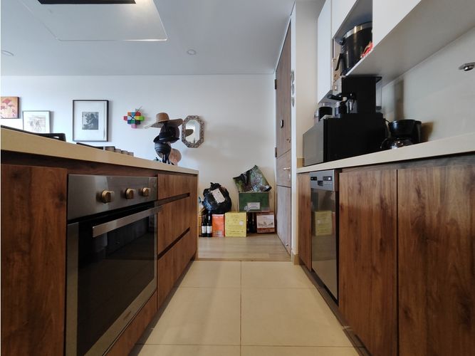Apartamento de 2 alcobas en venta en Chico Norte, Bogotá, 67 m² · foto 9 de 24