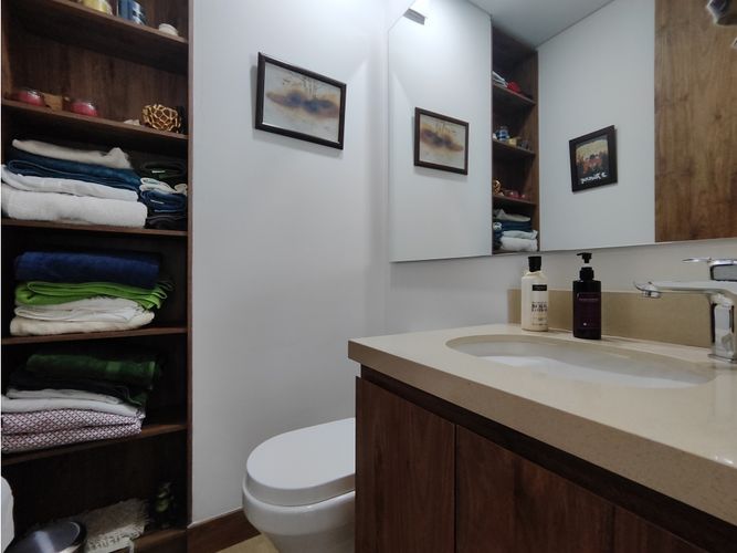 Apartamento de 2 alcobas en venta en Chico Norte, Bogotá, 67 m² · foto 11 de 24