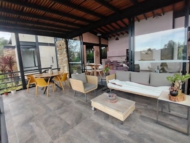 Casa de 4 alcobas en venta en Pantanillo, El Retiro, 308 m² · foto 2 de 24