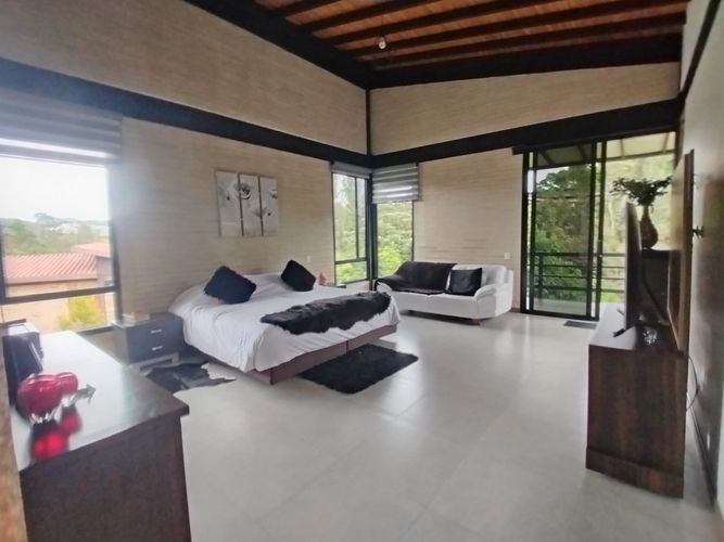 Casa de 4 alcobas en venta en Pantanillo, El Retiro, 308 m² · foto 19 de 24