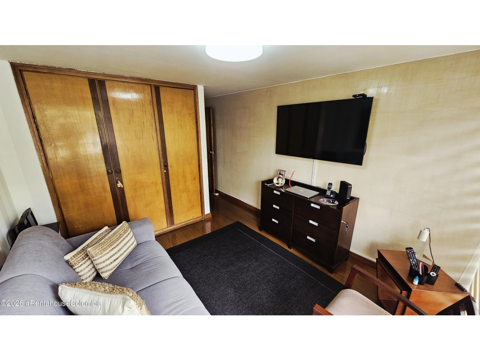 Apartamento en venta en Los Cedros, Bogotá · foto 11 de 18