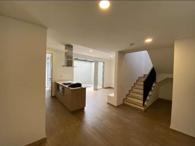 Casa de 3 alcobas en venta en La Ceja, 137 m² · foto 2 de 15