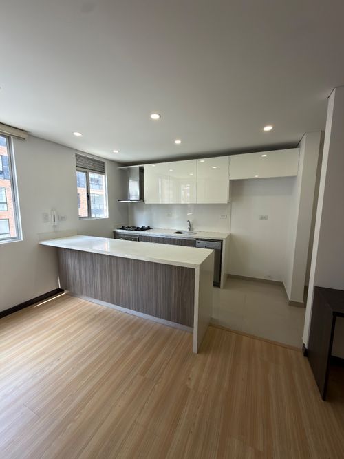 Apartamento de 3 alcobas en venta en Santa Barbara Oriental, Bogotá, 114 m² · foto 9 de 19