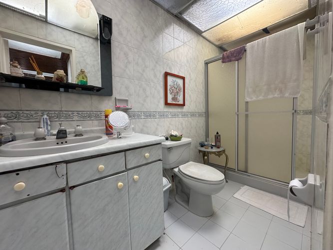 Casa de 4 alcobas en venta en Cr. El Bulevar Del Coliseo, Armenia, 400 m² · foto 7 de 24