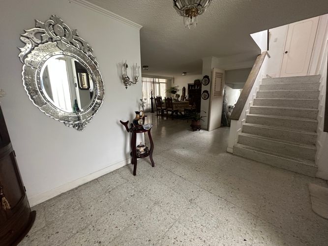 Casa de 4 alcobas en venta en Cr. El Bulevar Del Coliseo, Armenia, 400 m² · foto 18 de 24