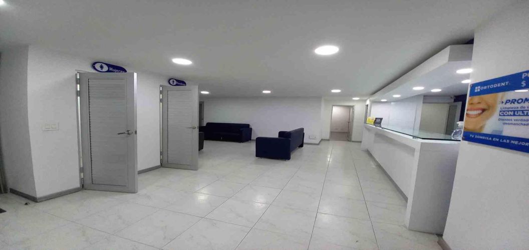 Oficina en arriendo en El Centro, Manizales, 216 m² · foto 2 de 24