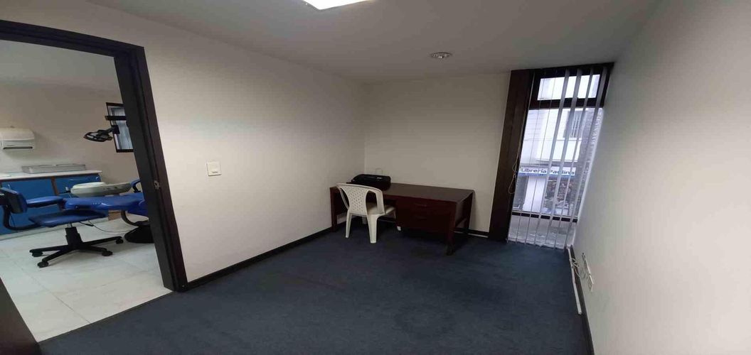 Oficina en arriendo en El Centro, Manizales, 216 m² · foto 11 de 24