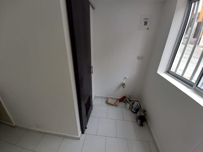 Local en arriendo en La Carola, Manizales, 7 m² · foto 3 de 15