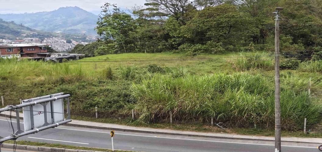 Lote en venta en Avenida Santander, Manizales · foto 7 de 19