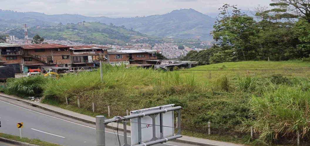 Lote en venta en Avenida Santander, Manizales · foto 10 de 19
